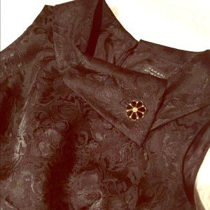 Classy black dress with broach